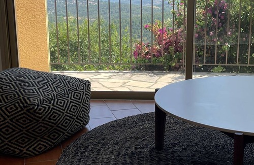 Le Tignet Villa | Villa Sleeps 10, 4 Bedrooms, with Pool and Sea and Mountain View