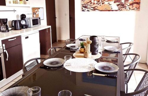 Vidauban Villa | Villa sleeps 12/14 with family.