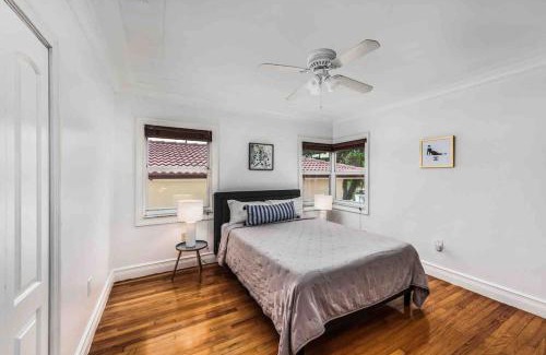 Seybold House | Villa sleeps 18 in Miami Shores with Movie theater/Pool/Jacuzzi