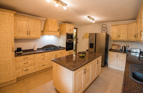 Quesada Villa | Villa Sol y Sombra Sleeps 12, Private Pool, Outdoor Kitchen, Near Town & Beaches