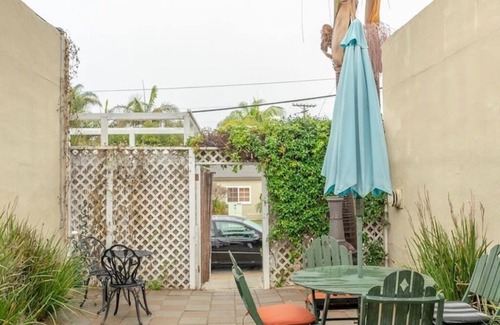 Beach Barber Tract Cottage | Villa Solana 3-minute walk to the BEACH. BEACH access at the end of the street!
