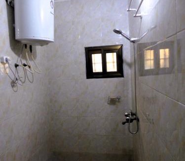 Lome Apartment | VILLA Sourou Climatisée Avec WiFi Gratuit A 6 Nuitées de Réservation