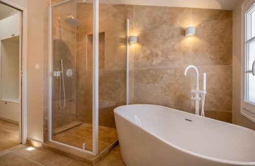 La Rochelle City Centre Villa | Villa Spa Arborée Hyper Centre