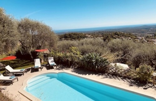 Chateauneuf-Grasse Villa | Villa & Spa Mas des Oliviers: Heated swimming pool, Jacuzzi, Sauna, steam room