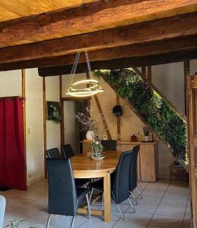 La Bastide-l'Eveque Villa | Villa spacieuse avec piscine à Bas-Ségala