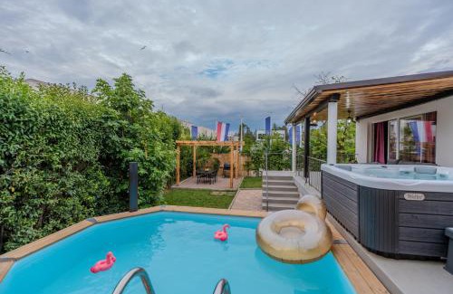 Porec Villa | Villa Špadići 80m from the beach