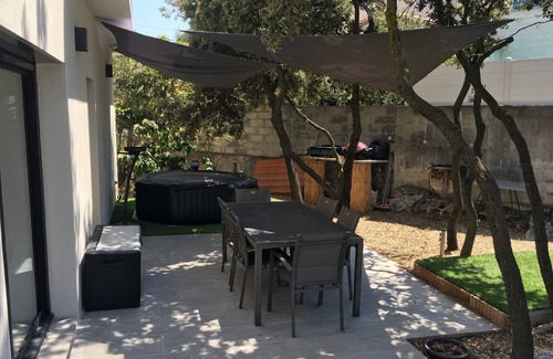 Le Cres Villa | Villa splendid view on Pic Saint Loup Swimming pool/Jacuzzi near Montpellier
