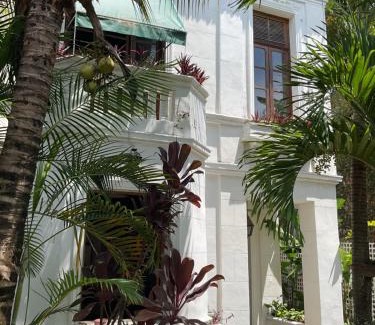 Santa Teresa Villa | Villa St Teresa do Porto: HarboursideVilla-SeaViews-Pool-BBQ-StarLink-6Bedrm