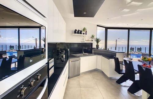 Arco da Calheta House | Villa Stella by LovelyStay