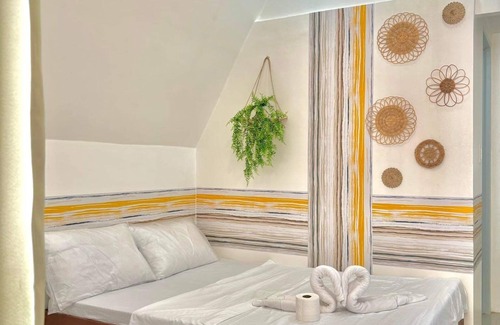 Pasay Villa | Villa Suite Room 2