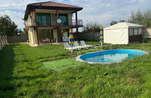 Kavarna House | Villa Sunray