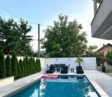 Novi Grad Sarajevo Villa | Villa Sunrise with swimming pool