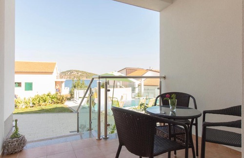 Razanj Apartment | Villa Sunset