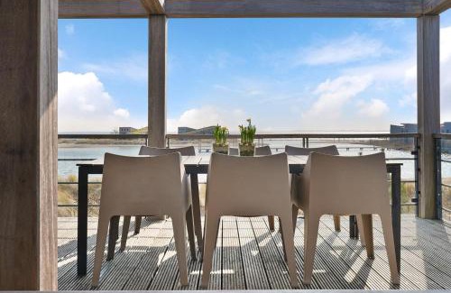 Ouddorp Villa | Villa Super VIP - 4p - Luxe Verblijf met Waterzicht - Villa 46