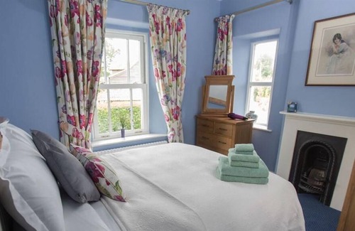 Langport Villa | Villa-Superior-Private Bathroom-Withy House