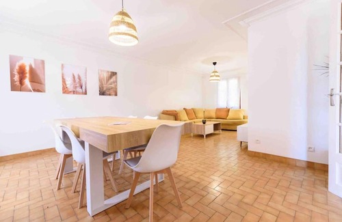 Salon-de-Provence House | Villa sur 1000m2 de jardin, piscine et boulodrome