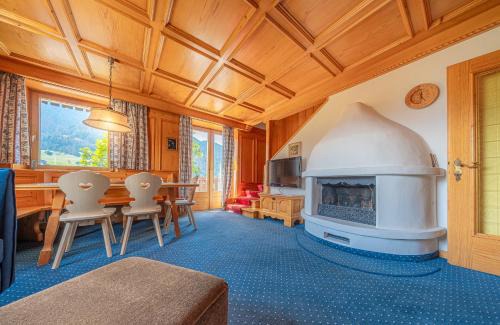 Ortisei Ski Chalet | Villa Suredl
