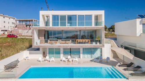 Atalaia Villa | Villa Surf Vista - Praia da Areia Branca