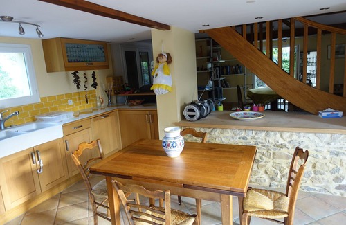 Maubec House | Villa surrounded by nature near Lyon