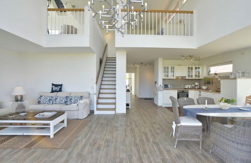 Trent Villa | Villa "Swallow's Nest"