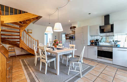 Nordstrand Villa | Villa 'Swanen Hus' with Private Terrace, Private Garden and Wi-Fi