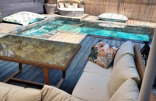 Juvignac Villa | Villa swimming pool jacuzzi Montpellier