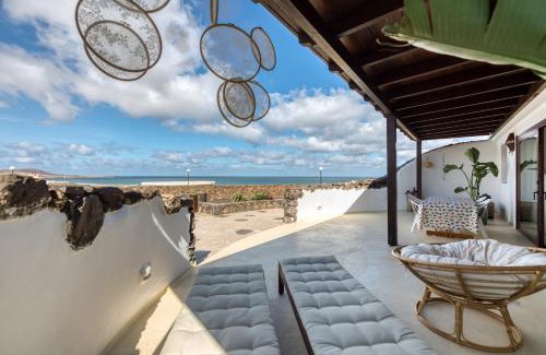 Urbanizacion Famara Villa | Villa Taguluche Famara