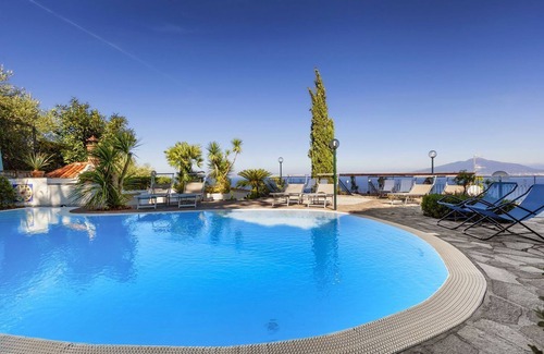 Priora Villa | Villa Tahlula - Five Bedroom Villa, Sleeps 12