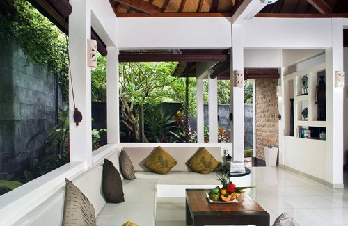 Lovina Villa | Villa Teman