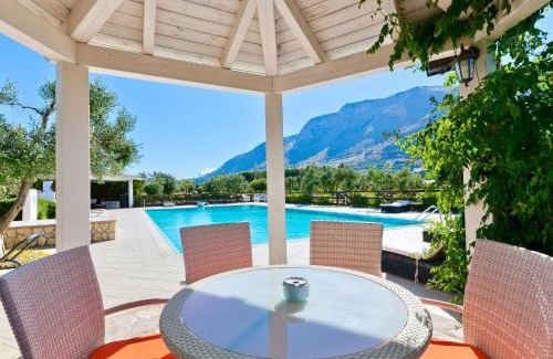 Castellammare del Golfo Villa | Villa Tenute Aversa by Interhome