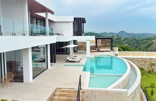 Kuta Villa | Villa Teraum