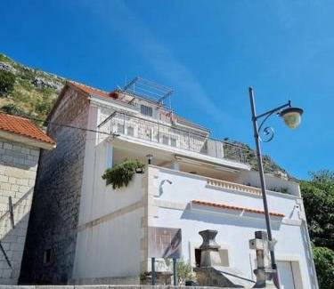 Podstrana House | Villa Tonka with jacuzzi