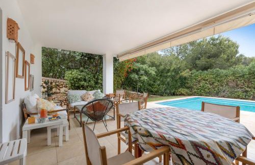 Coves Noves House | Villa Tres