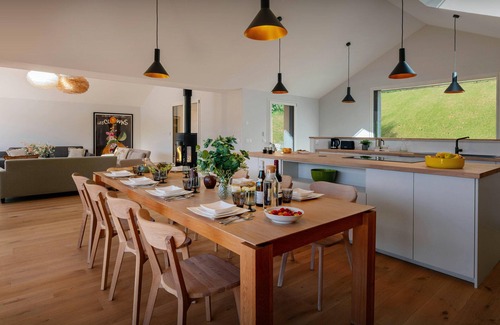 Echarvines Villa | Villa Trois Lauriers - Lake Annecy stay 8p with outdoor pool - OVO Network