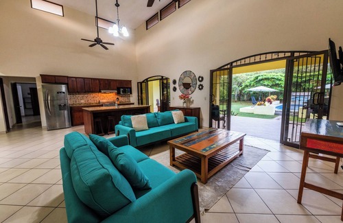 Esterillos Este Villa | Villa Tropical by Vacation Pura Vida