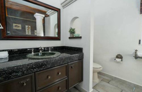 Cancun Villa | Villa Tucanes 5BR Private Pool Prime