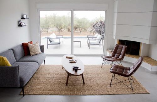 Chalcis Villa | Villa Tuli