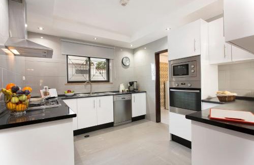 Vilamoura Villa | Villa Tupi by Villa Plus