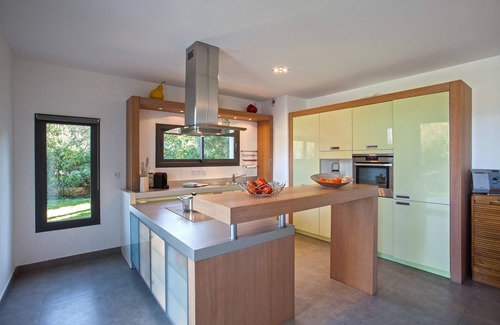 Marine de Saint Ambroggio Villa | Villa U Spanu, Modern villa with heated pool