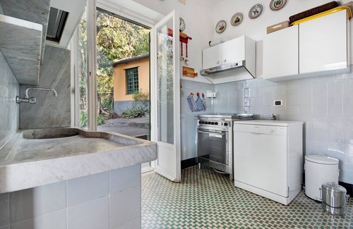 Camogli Villa | Villa 'Uliveto' with Sea View, Wi-Fi and Air Conditioning