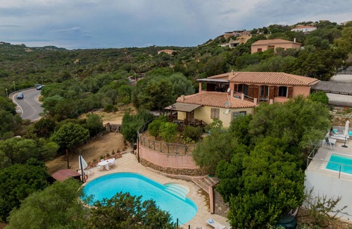 Abbiadori Villa | Villa Vì con piscina by Wonderful Italy