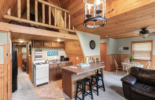 Lampe Villa | Villa vacation lake rental near Dogwood Canyon and Kimberling City, MO.