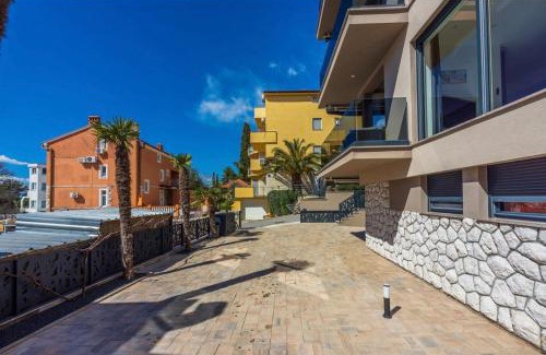 Crikvenica Apartment | Villa VaDaGa