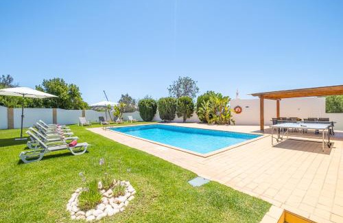 Almancil Villa | Villa Valentina by Algarve Vacation