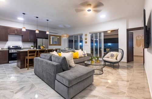 La Esplanada Villa | Villa Valentina Oceanfront Bliss