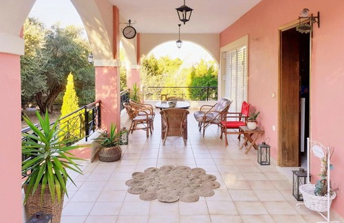 Ipsos Villa | Villa Valia Seaside