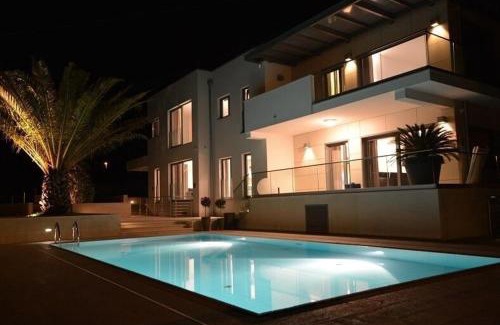 Borik Apartment | Villa Valsavia-apartment Monsena with pool and SPA