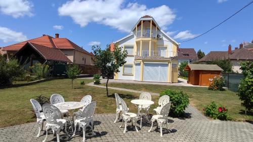 Keszthely House | Villa Vanília