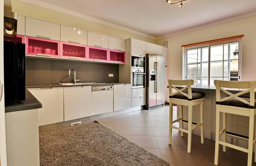 Vale do Garrao Villa | Villa Varandas Do Lago | 5 Bedroom villa | Private Pool | Table tennis | A.