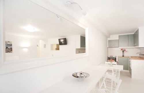 Adamas Apartment | Villa Venus